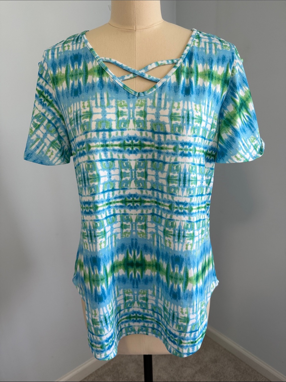 Robert Louis Blue & Green Tie-Dye Crisscross V-Neck Short Sleeve Top SZS